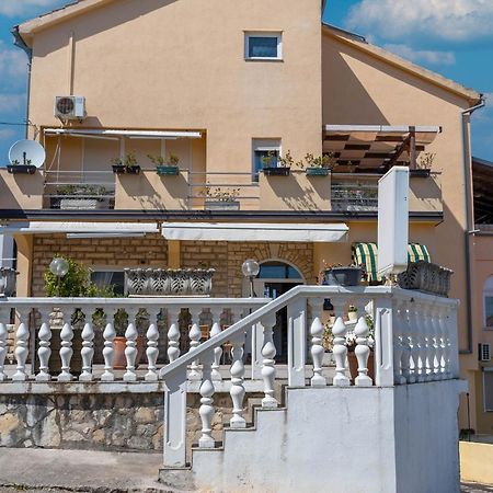 Pension Rusev Preko Exterior photo